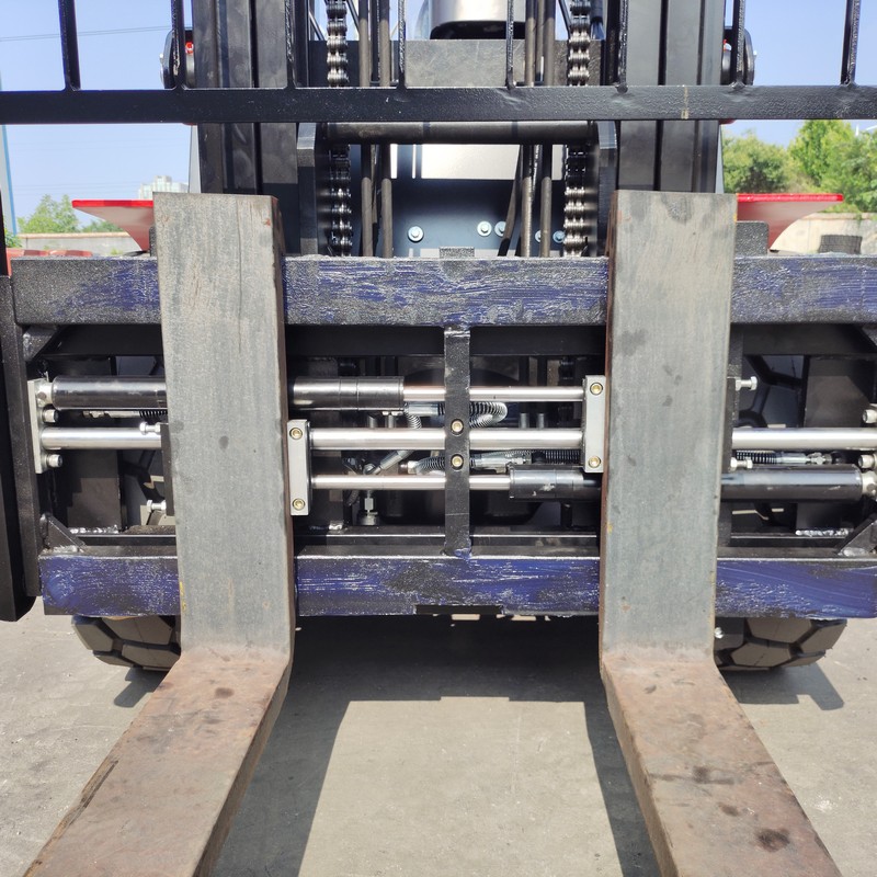 Garfo ajustável para empilhador