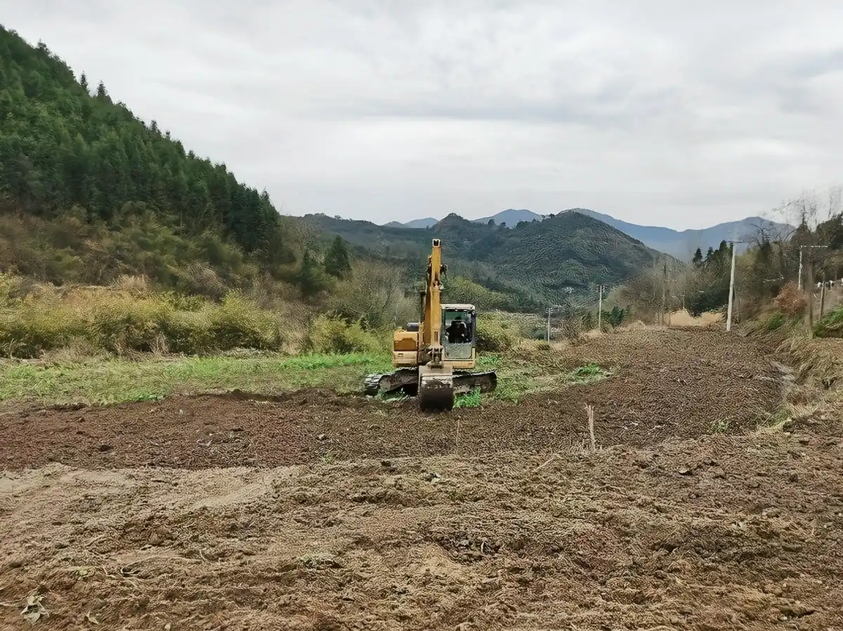 Mini Escavadoras na Agricultura